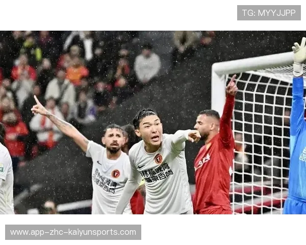 辽宁铁人定位球盯人松动,前点漏人险些丢分 辽宁铁人定位球盯人松动,前点漏人险些丢分