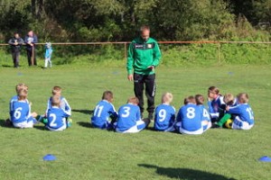 开云APP-新西兰稳中求胜，晋级在望，新西兰站队了吗